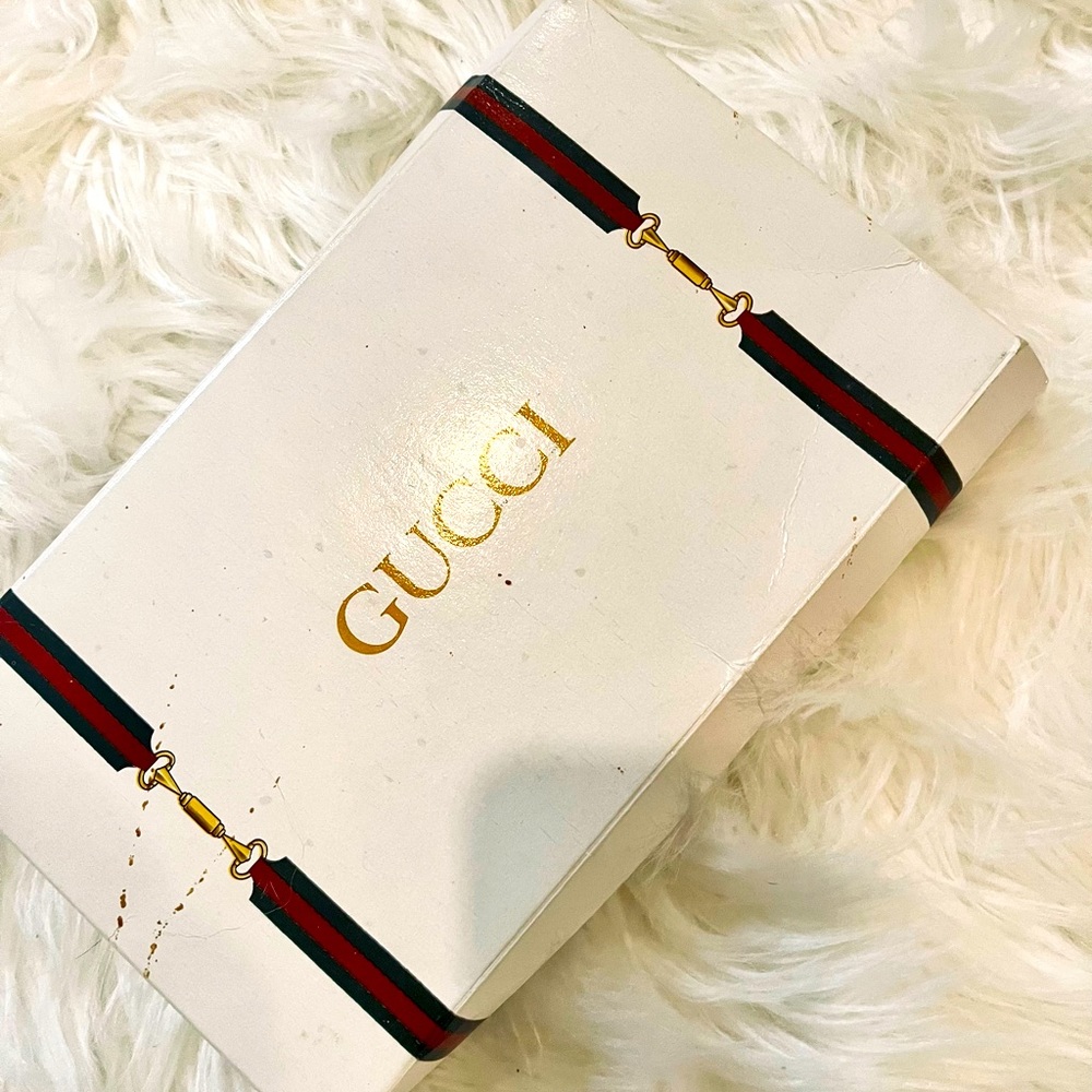 NEW & RARE Vintage Authentic Gucci Scarf 🧣